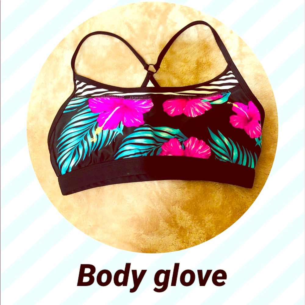Body glove sports bra